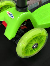 Load image into Gallery viewer, Kids 3 Wheel Scooter with LED Motion Lights Green Age 4+ HALF PRICE